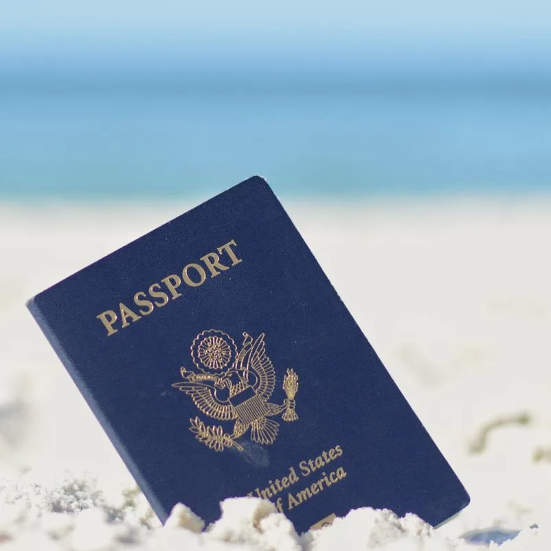 USA-Passport-on-a-beach-in-the-sand.jpg